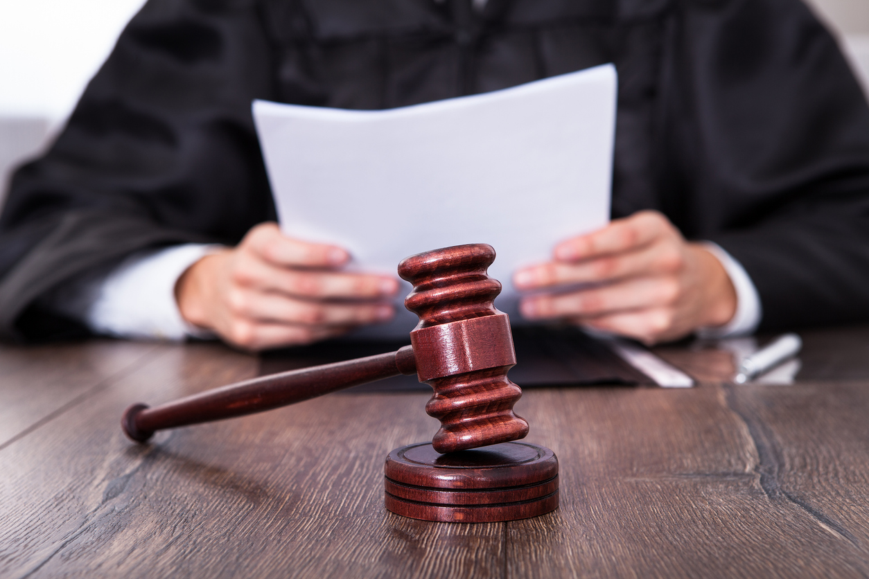 How to Deal with an Outstanding Warrant for Your Arrest